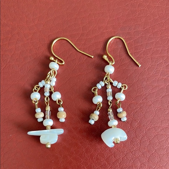 Jewelry - Elegant Gold and White Dangle Earrings